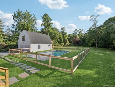 Just completed, this beautifully renovated transitional home is - photo 3