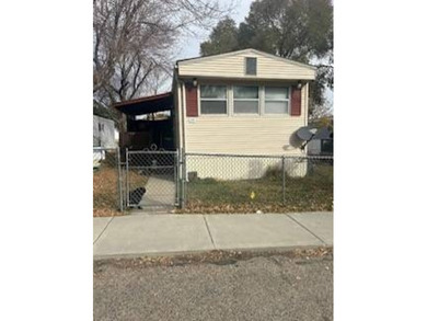 Lake Home For Sale in Green River, Wyoming