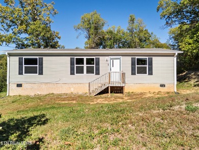 Melton Hill Lake Home For Sale in Powell Tennessee