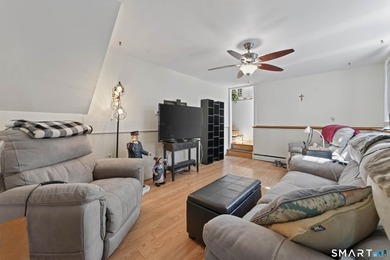 Welcome to 215 West Pond Rd. This beautifully maintained 4 - photo 14