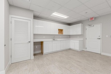 Looking for the perfect office space to elevate your business? - photo 6