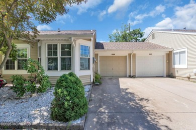 Beautifully maintained ranch home located in the highly - photo 6