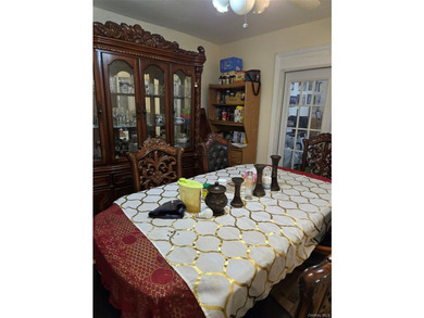 Welcome to this beautifully maintained attached one-family home - photo 8