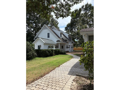 A Timeless Beauty nestled on 18.1 +/- acres. Boasting with Charm - photo 2