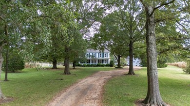 A Timeless Beauty nestled on 18.1 +/- acres. Boasting with Charm - photo 5