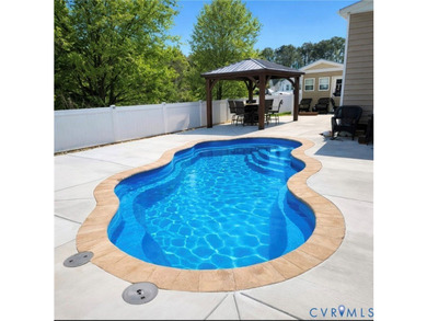 Nearly 3,500 square feet with a backyard built for entertaining - photo 1