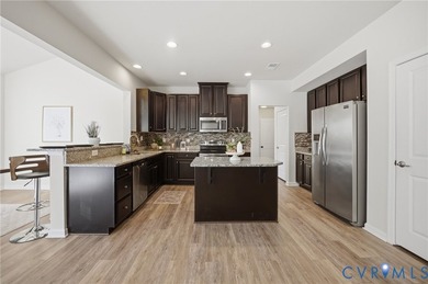 Nearly 3,500 square feet with a backyard built for entertaining - photo 10