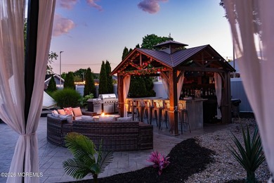Vacation at home every day in this beautifully renovated 4 bed 2 - photo 6