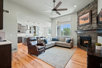 Some homes are beautiful. Others just make you feel at peace the - photo 11