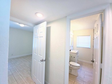Welcome to this charming 3/2 detached residence in the Progresso - photo 21