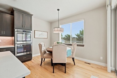 Some homes are beautiful. Others just make you feel at peace the - photo 25
