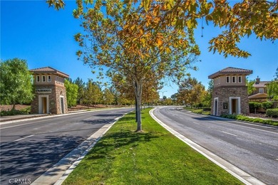 Beautiful golf course home with a private ADU, stunning views - photo 28