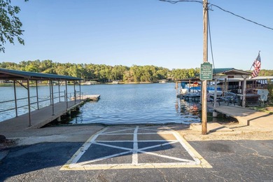 Beautiful Lake Hamilton condo with a prime location. Features - photo 29