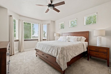 Some homes are beautiful. Others just make you feel at peace the - photo 32