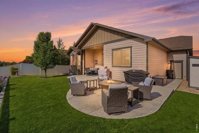 Some homes are beautiful. Others just make you feel at peace the - photo 46