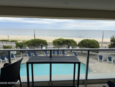 Rare opportunity to own this gorgeous oceanfront/ocean view - photo 3