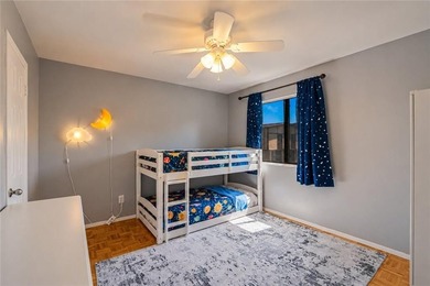 Welcome to this spacious and well-maintained 3-bedroom, 2.5-bath - photo 14