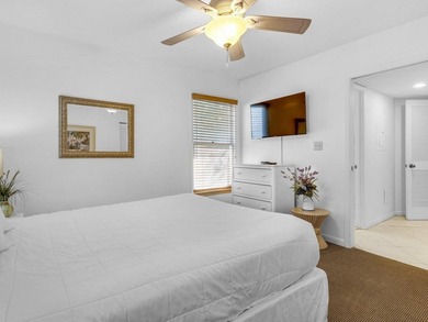 Discover the potential of this 3-bedroom, 3-bath condo located - photo 16