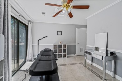 Welcome to this spacious and well-maintained 3-bedroom, 2.5-bath - photo 18