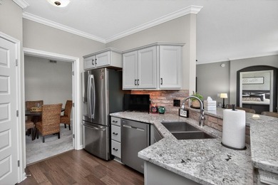 Experience luxury, comfort, & convenience in this stunning - photo 19