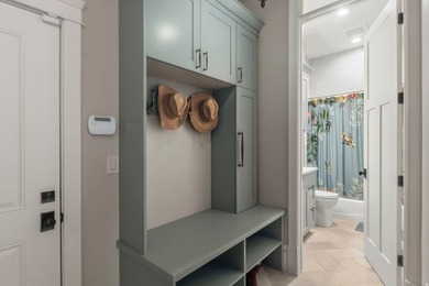 An exquisite custom estate where luxury, function, and serenity - photo 25