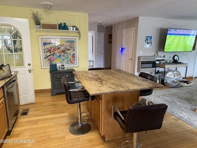 Waterfront Opportunity -- Minutes to the OPEN BAY! 3 Bed - 1 - photo 6