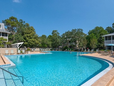 Discover the potential of this 3-bedroom, 3-bath condo located - photo 27