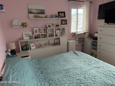 Waterfront Opportunity -- Minutes to the OPEN BAY! 3 Bed - 1 - photo 8