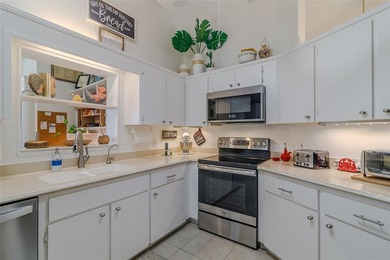 SPECTACULAR UPRGRADED GOLF AND WATER VIEW FROM this 3BD/2BA - photo 10