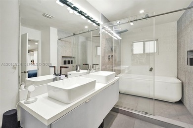 Stunning fully renovated & SMART HOME residence in the desirable - photo 31