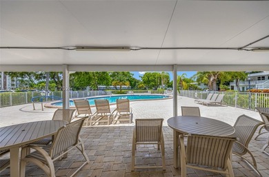 Beautifully remodeled 1-bedroom, 1-bath condo ideally situated - photo 34