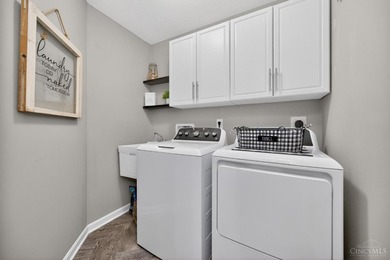 Experience luxury, comfort, & convenience in this stunning - photo 37