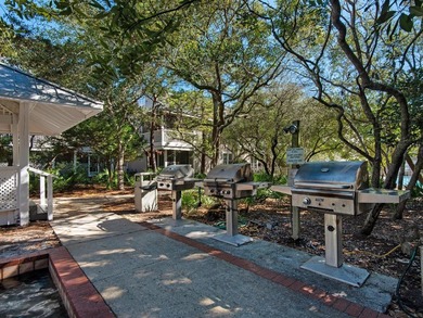 Discover the potential of this 3-bedroom, 3-bath condo located - photo 37
