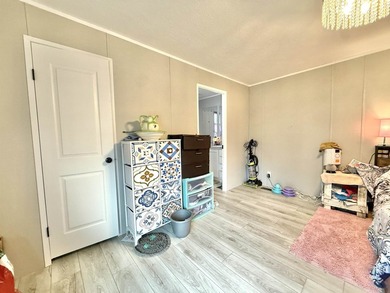 Live the lake life in this 2023 manufactured home just steps - photo 10