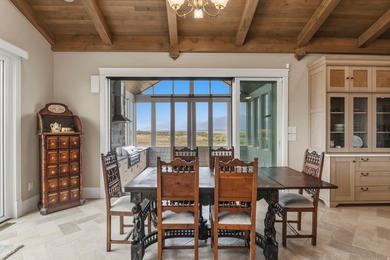 An exquisite custom estate where luxury, function, and serenity - photo 40
