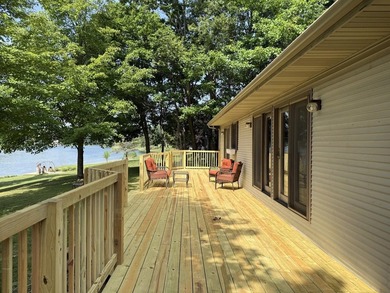 New Updates! Brand-new Kitchen Flooring, New Deck, and a New - photo 6