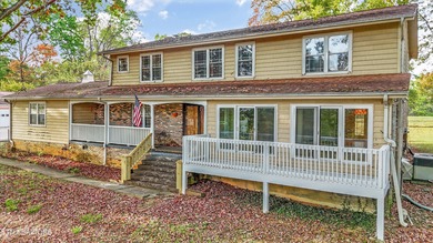 Fort Loudoun Lake Home Sale Pending in Maryville Tennessee