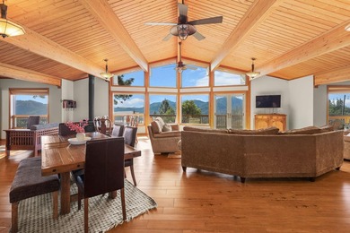 Discover custom living with breathtaking panoramic views of Lake - photo 15