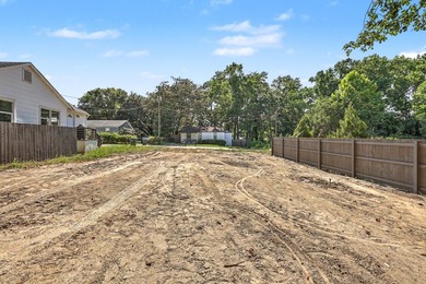 Excellent location! Schools nearby.Clean Lot ready for the Buyer - photo 1