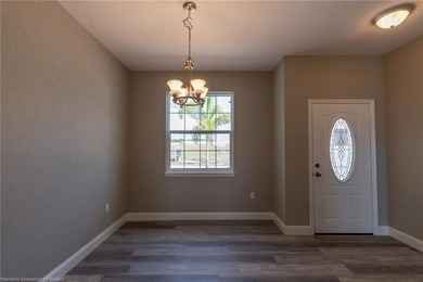 Like-New Luxury Lakefront Townhome - 4BR / 3.5BA / 3 Levels - - photo 21