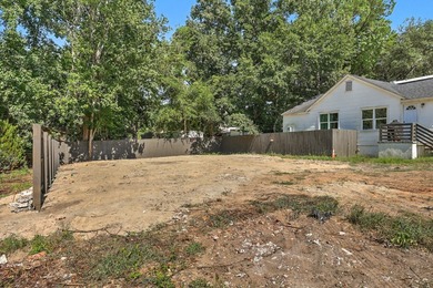 Excellent location! Schools nearby.Clean Lot ready for the Buyer - photo 6