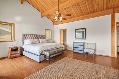 Discover custom living with breathtaking panoramic views of Lake - photo 29