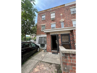 The property at 466 E 179th St, Bronx, NY 10457-3202 is a DUPLEX - photo 1
