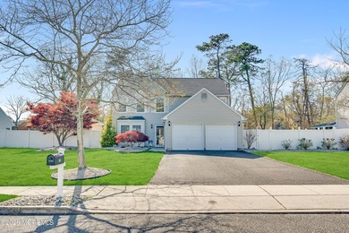 Welcome to 82 Moonlight Court located in the Silverton section - photo 4