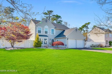 Welcome to 82 Moonlight Court located in the Silverton section - photo 5