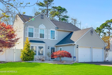 Welcome to 82 Moonlight Court located in the Silverton section - photo 6