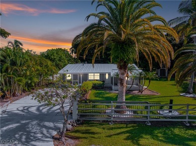 Caloosahatchee River Home Sale Pending in Fort Myers Florida