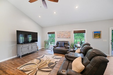 Incredible 3 bedroom ranch situated on a quiet cul-de-sac on the - photo 10