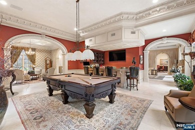 Introducing the Elden Manor - A breathtaking European-inspired - photo 7