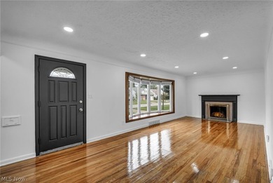 Stunning Newly Remodeled Home in Desirable Euclid! Welcome to - photo 8